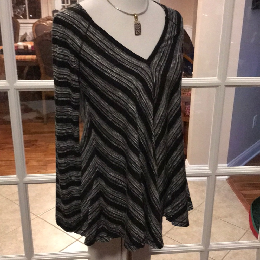 Max Studio Long Sleeve Blouse
